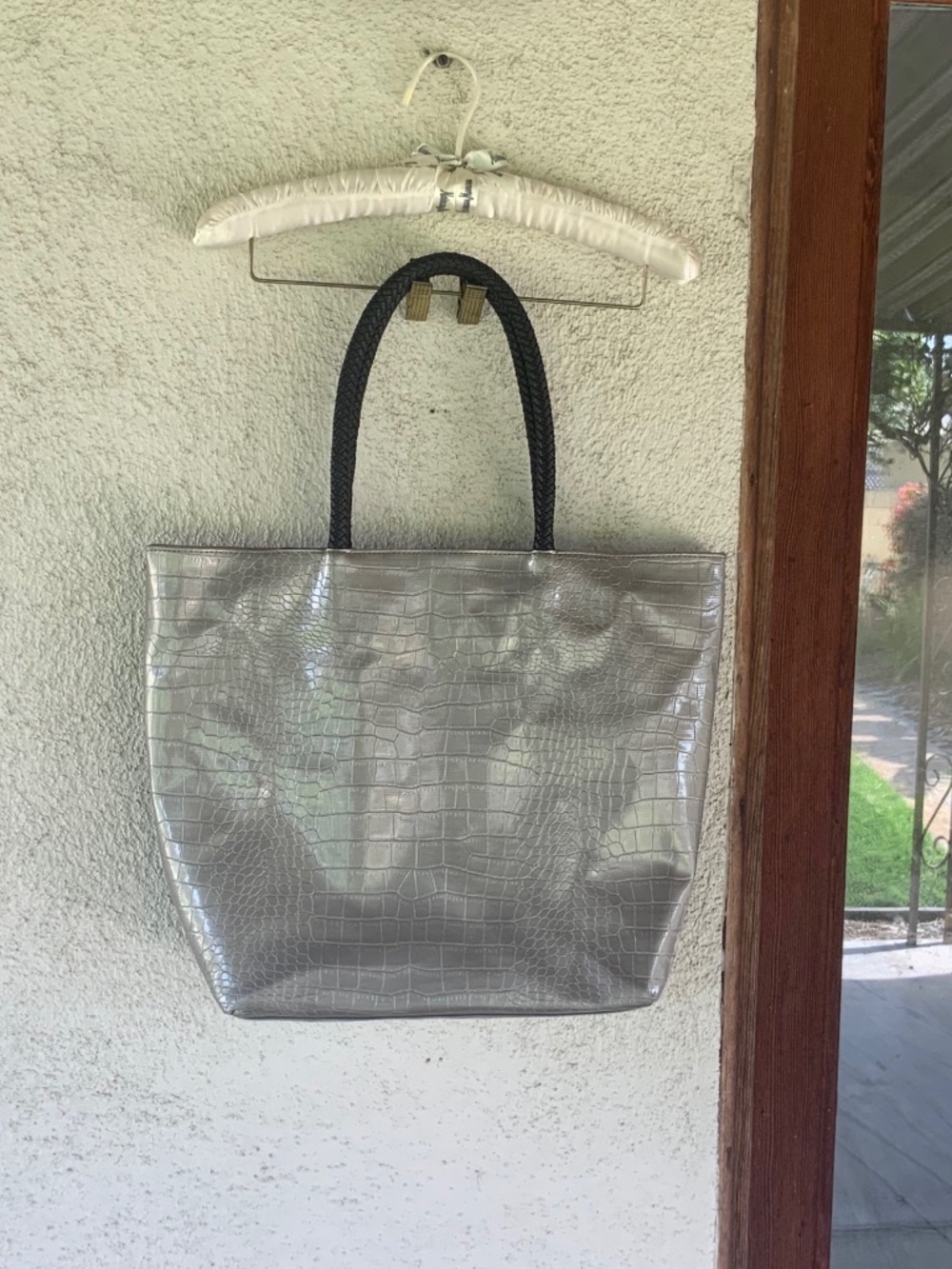 NEIMAN MARCUS LINED TOTE BAG
